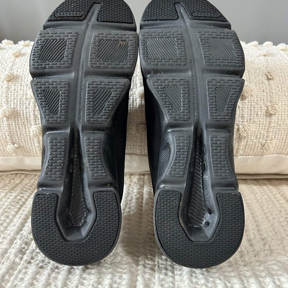 Skechers Black Casual Sneakers - Picture 5 of 8